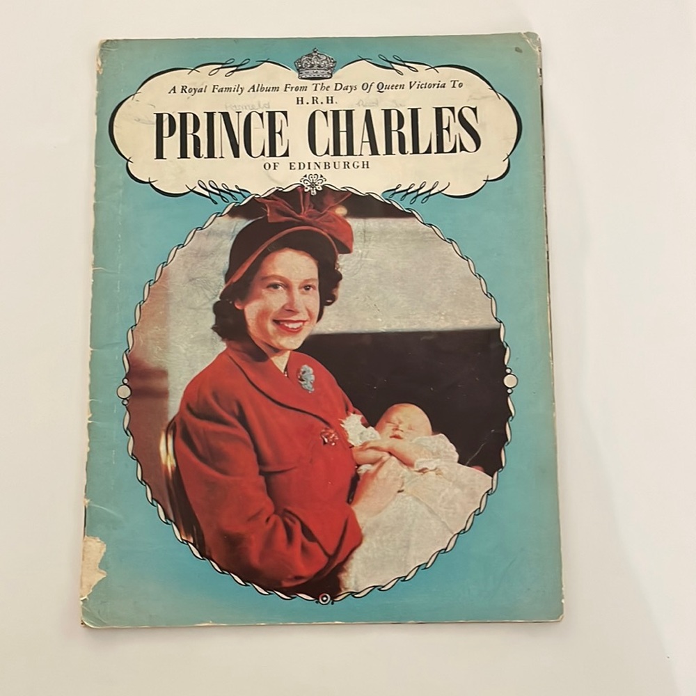 🚨Vintage Magazine of Prince Charles of Edinburgh🚨